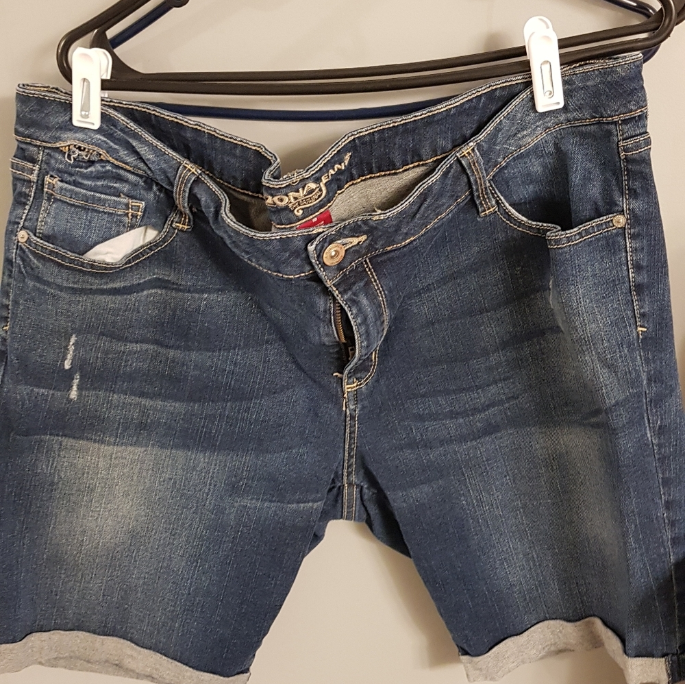 Arizona shorts
